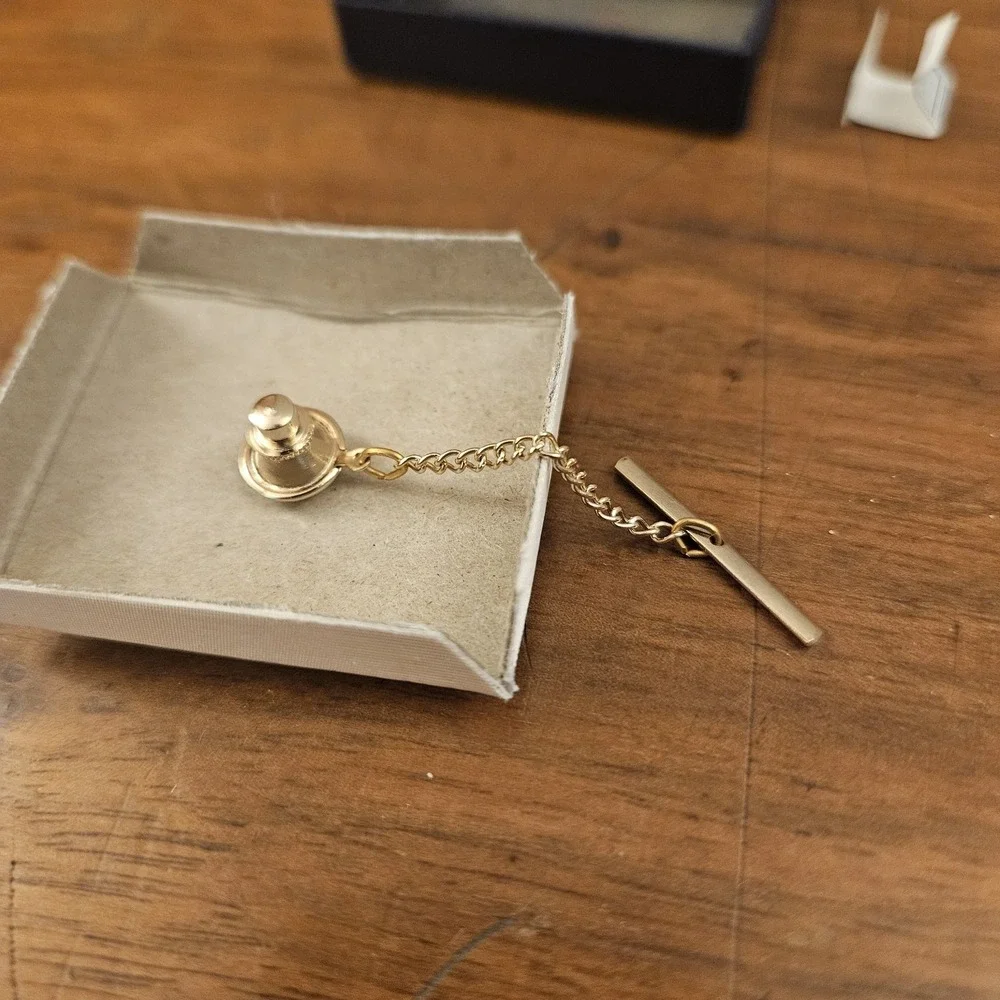Vintage Swank Genuine‎ Jade Stone Tie Tack Set In Gold Tone In Box